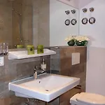 Xenia Apartman